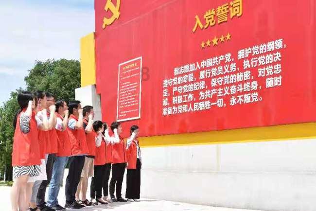 快考试了，妈妈过来陪读，我该怎么做？游戏画面